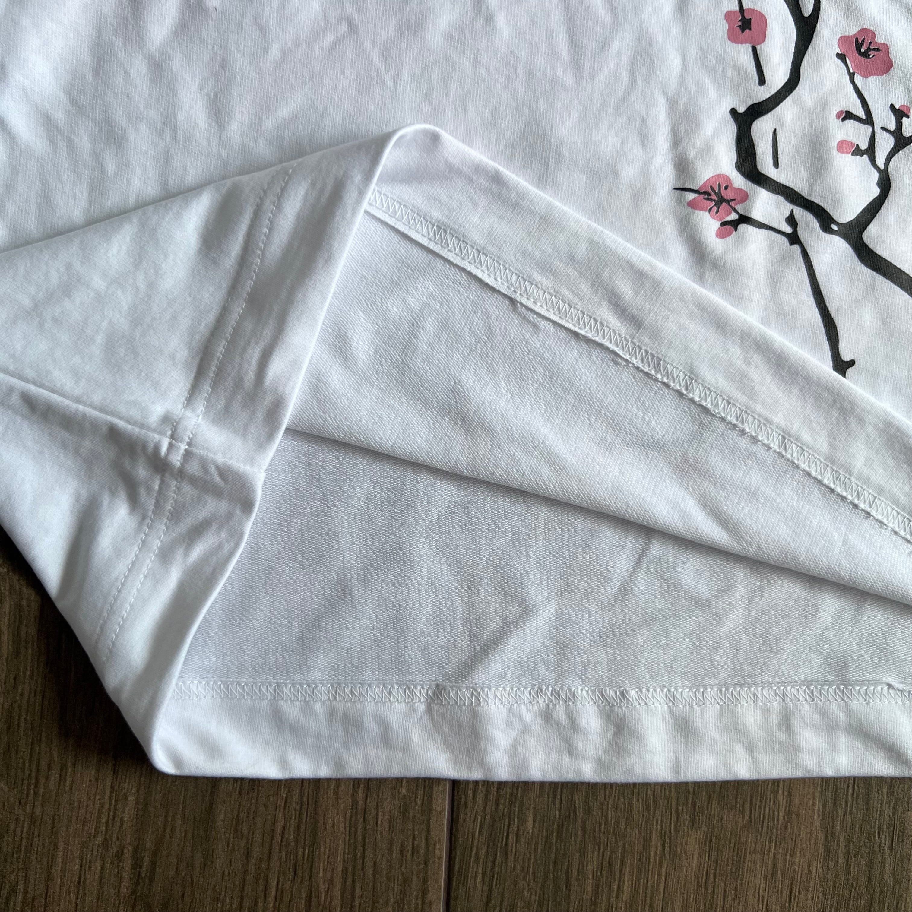 "blossom petals" crop tee