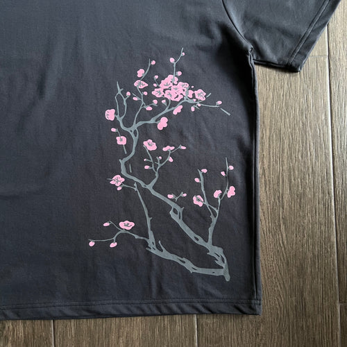 "blossom petals" tee 02