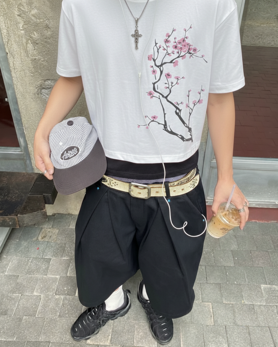 "blossom petals" crop tee